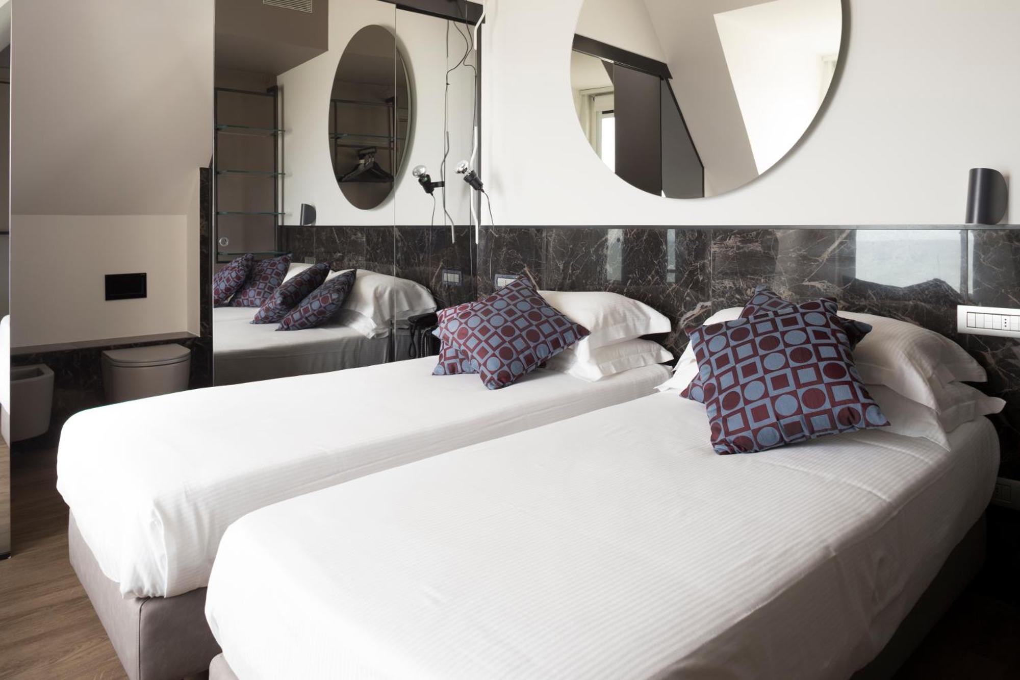 Smart Room Sea Front - Window, No Balcony